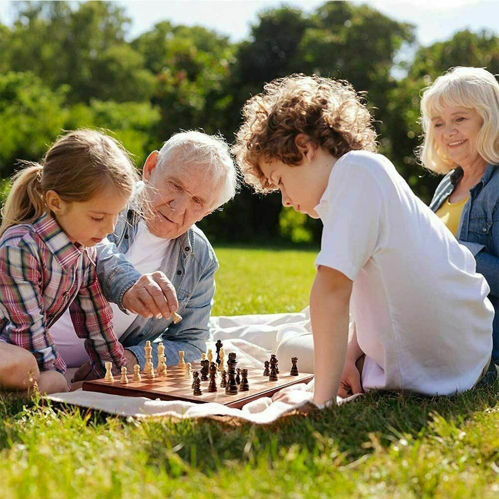 Leosportz Wooden Chess Board Set, 12 Inches
